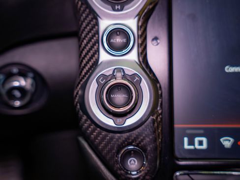 Used 2018 McLaren 720S Performance image 35