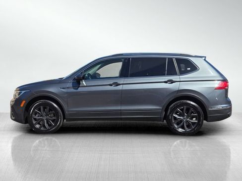 Used 2024 Volkswagen Tiguan SE FWD image 8