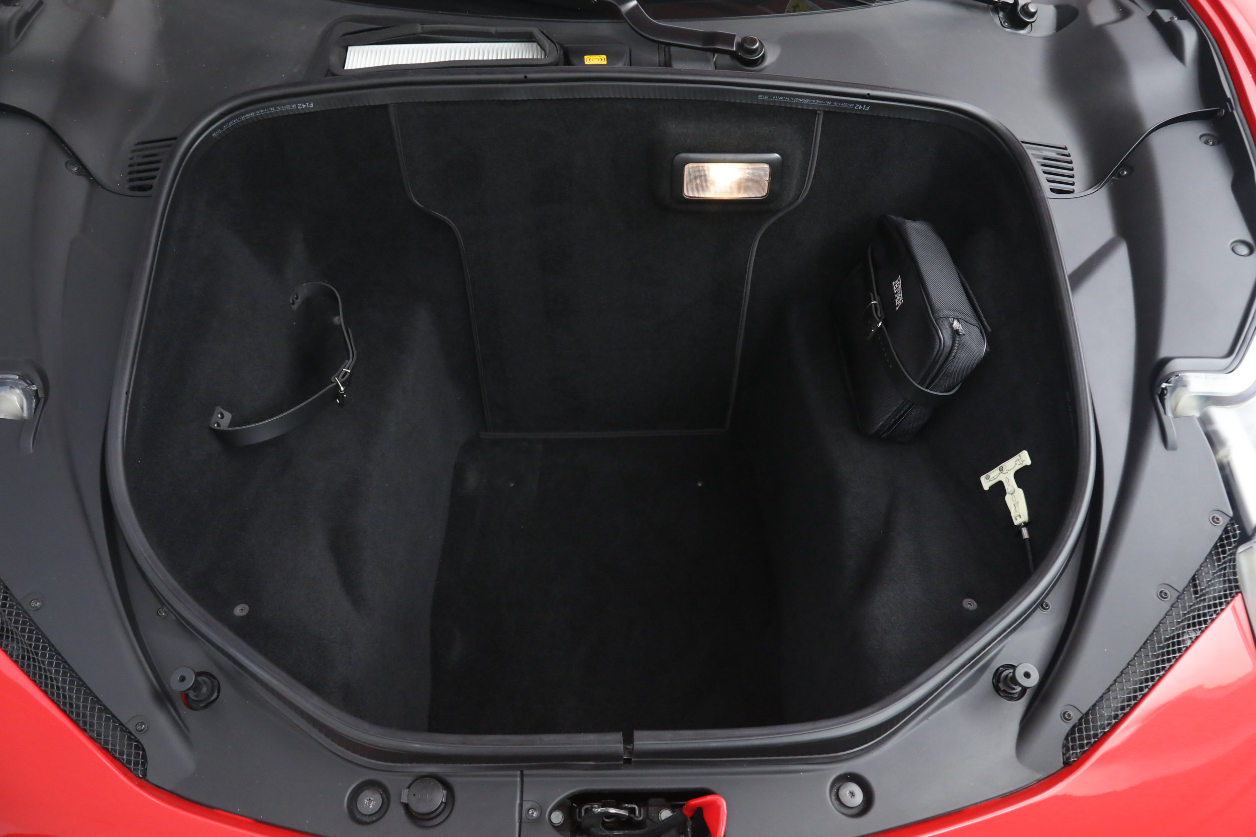 Certified 2015 Ferrari 458 Italia Coupe RWD image 32