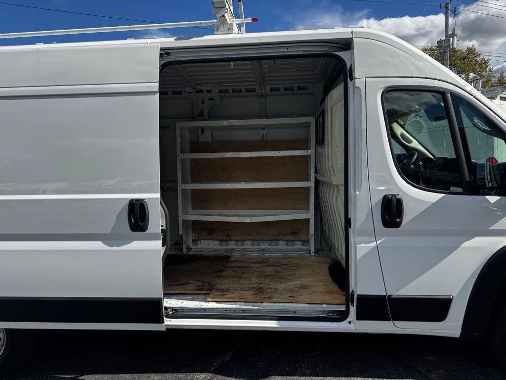 Used 2025 RAM ProMaster 2500 FWD image 10