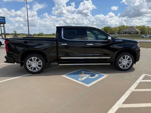 New 2026 Chevrolet Silverado 1500 High Country AWD/4WD image 10