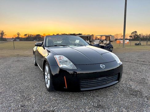 Used 2005 Nissan 350Z Grand Touring image 6
