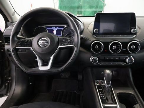 Used 2023 Nissan Sentra SV image 10