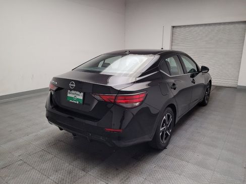 Used 2025 Nissan Sentra SV FWD image 9