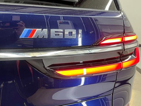 Used 2023 BMW X7 M60i w/ Executive Package image 9