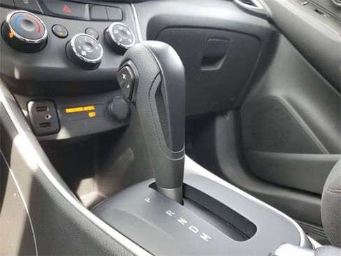 Certified 2022 Chevrolet Trax LS w/ Tint and Cruise Package image 15