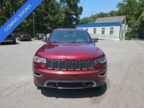 Used 2017 Jeep Grand Cherokee Limited AWD/4WD image 9