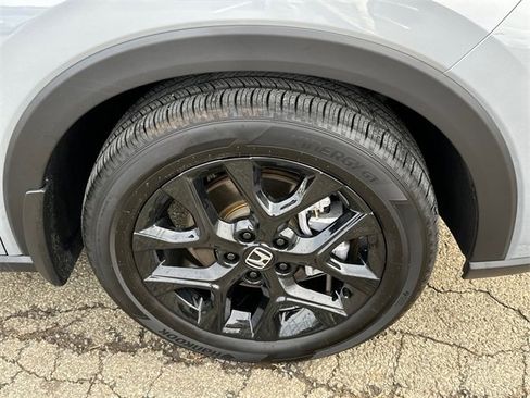 Used 2025 Honda HR-V Sport image 7
