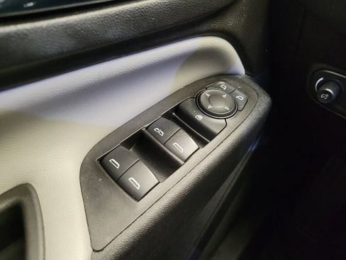 Used 2021 Chevrolet Equinox LS w/ LS Convenience Package FWD image 27