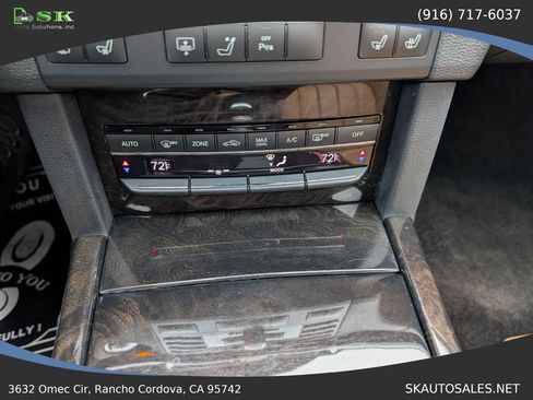 Used 2010 Mercedes-Benz E 550 Sedan image 30