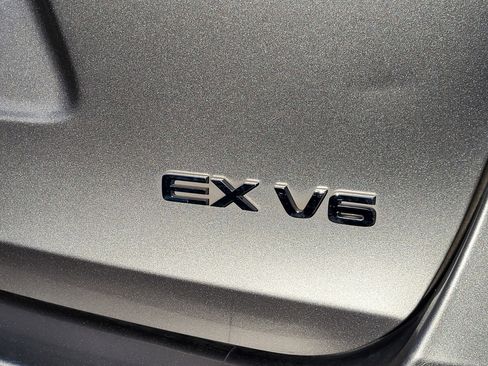 Used 2019 Kia Sorento EX image 13