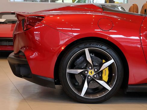 Certified 2022 Ferrari Portofino M RWD image 38