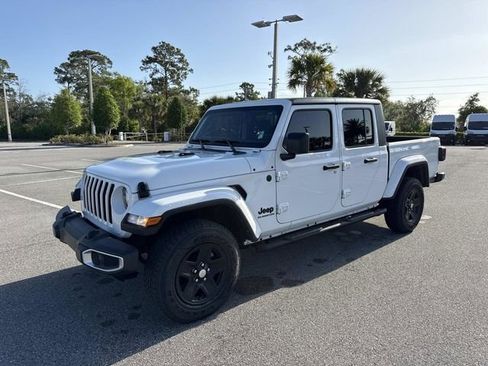 Used 2022 Jeep Gladiator Sport AWD/4WD image 7