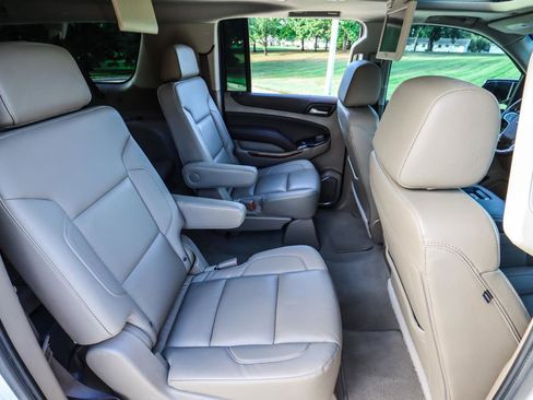 Used 2020 Chevrolet Suburban Premier image 51