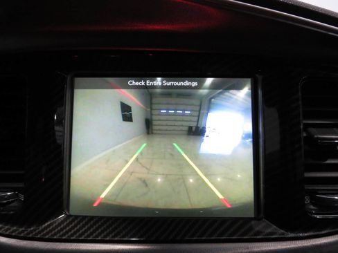 Used 2017 Dodge Charger R/T RWD image 17