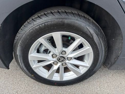 Used 2025 Toyota Camry LE FWD image 14