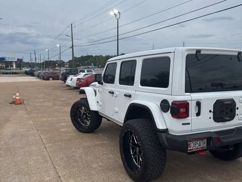 Used 2022 Jeep Wrangler Unlimited Rubicon w/ Steel Bumper Group AWD/4WD image 7