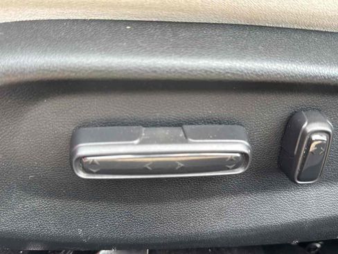 Used 2021 Honda Accord EX image 31
