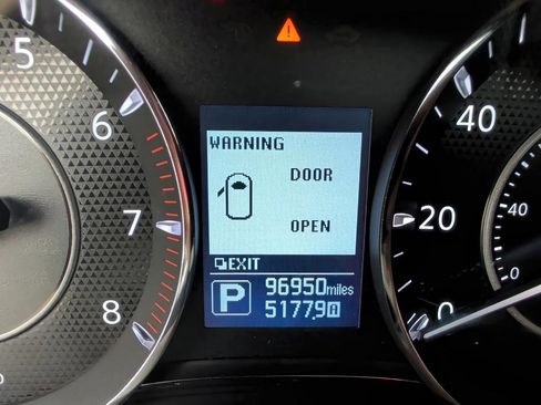 Used 2018 Nissan Armada Platinum w/ Cargo Package image 22