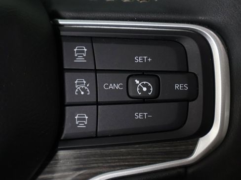 Used 2022 Jeep Wagoneer Series III w/ Premium Group I image 54