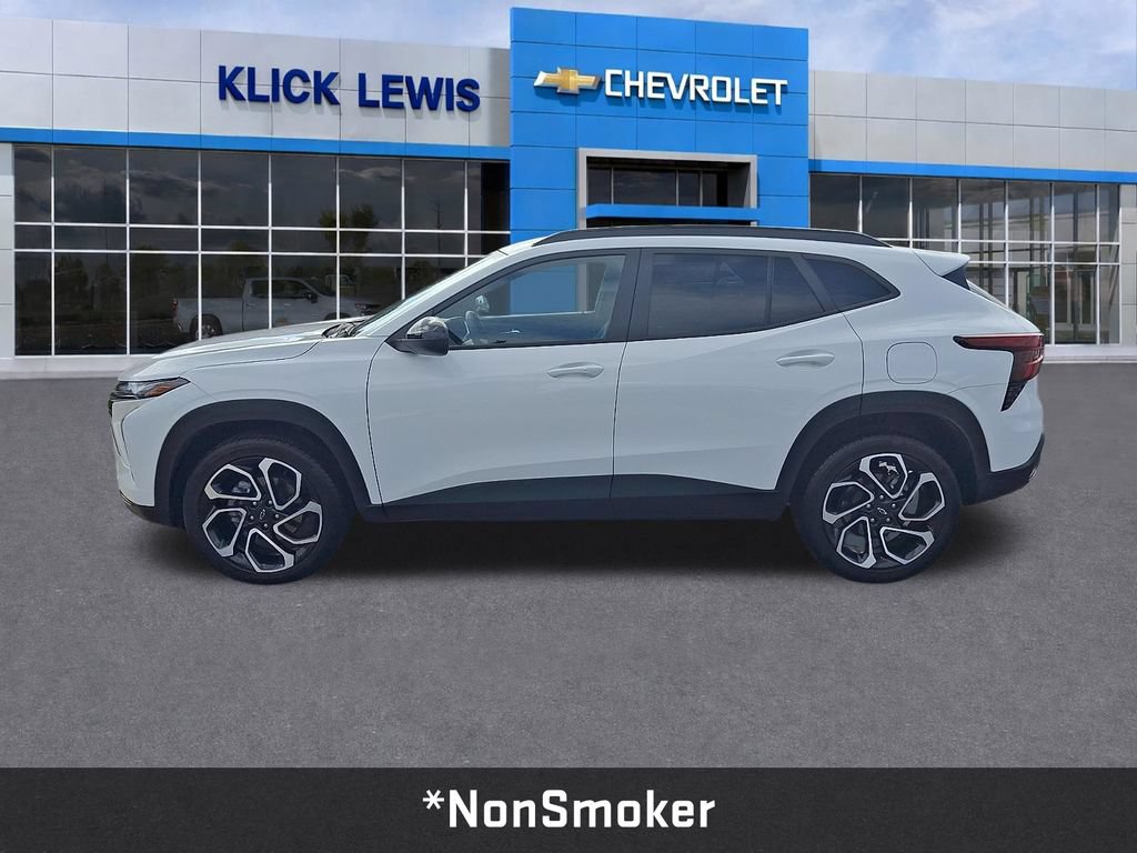 Certified 2024 Chevrolet Trax RS w/ Sunroof Package FWD image 5