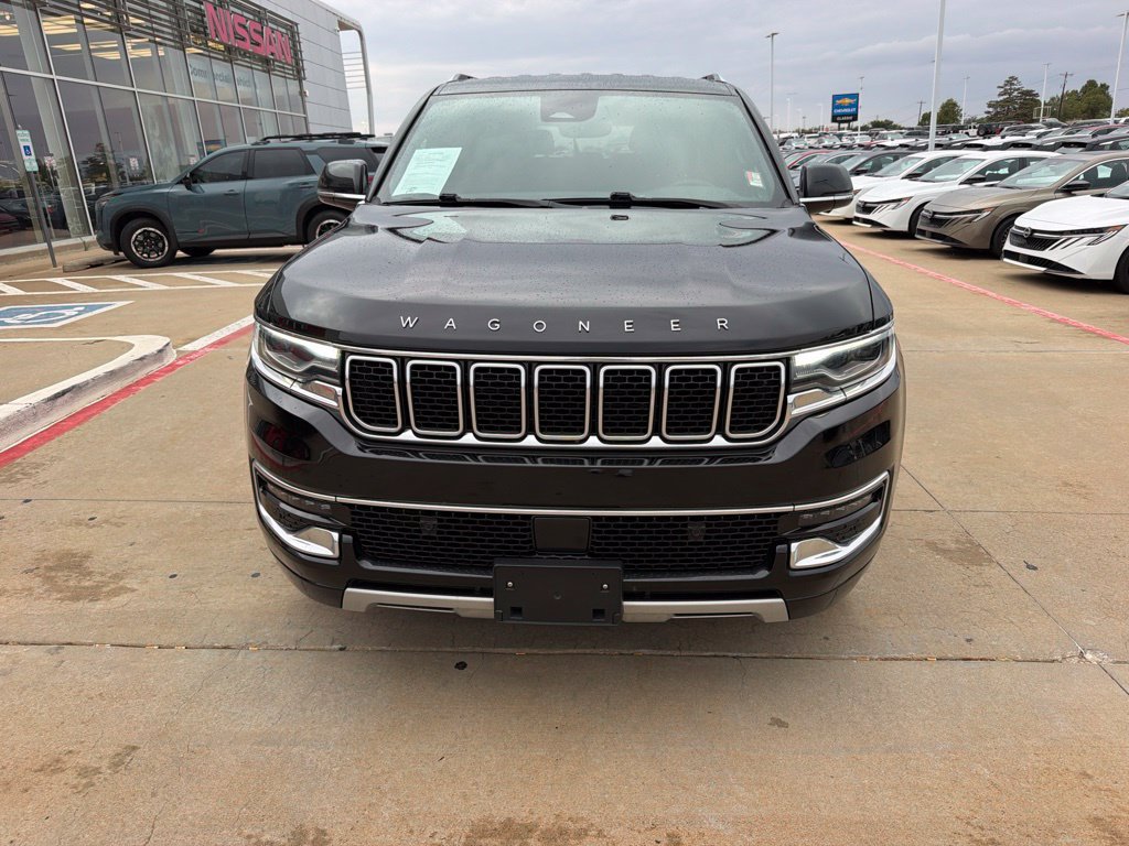 Used 2024 Jeep Wagoneer L Series II w/ Flexible Seating Group AWD/4WD image 8
