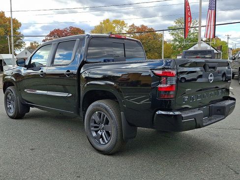 New 2026 Nissan Frontier SV w/ Black Accent Package image 3