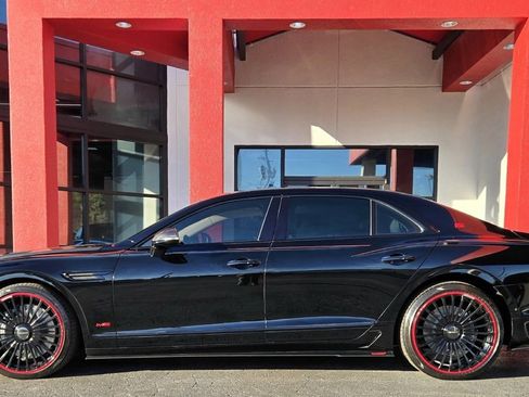 Used 2020 Bentley Flying Spur W12 image 11