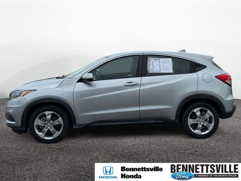 Used 2019 Honda HR-V LX image 2