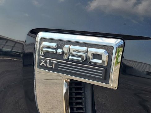 Used 2022 Ford F150 XLT w/ XTR Package AWD/4WD image 6