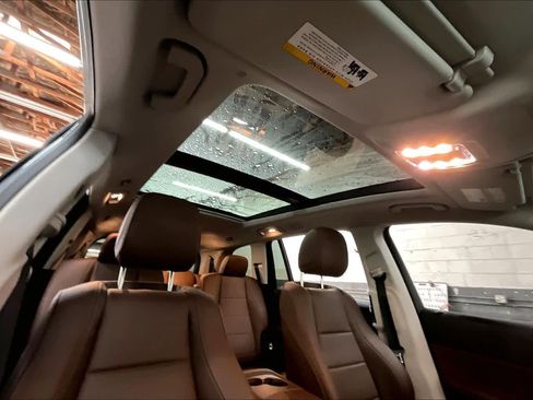 Used 2024 Mercedes-Benz GLS 450 4MATIC image 24