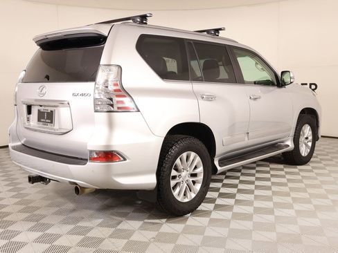 Used 2018 Lexus GX 460 Premium w/ Premium Package image 22
