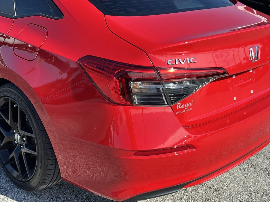 Used 2024 Honda Civic Sport image 11