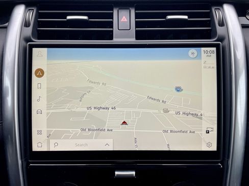 Certified 2024 Land Rover Discovery S image 27