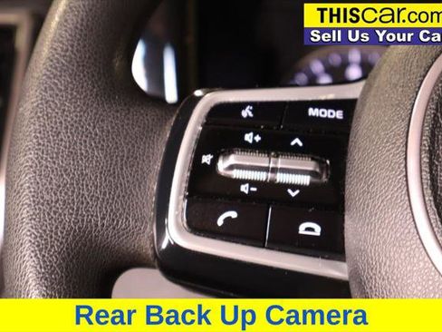 Used 2021 Kia Sorento LX image 13