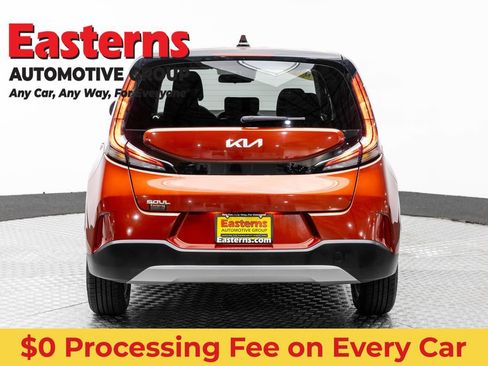 Used 2024 Kia Soul LX w/ Option Group 015 FWD image 6