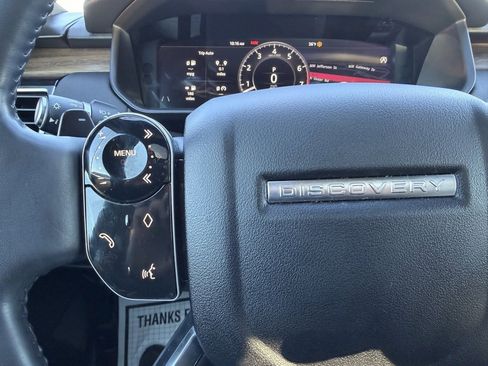 Used 2020 Land Rover Discovery HSE image 15