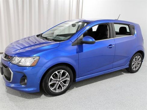 Used 2018 Chevrolet Sonic LT w/ Convenience Package image 3
