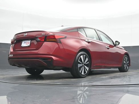 Used 2022 Nissan Altima 2.5 SV image 21