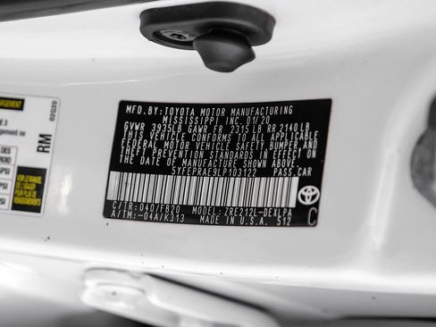 Used 2020 Toyota Corolla LE FWD image 58