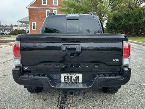 Used 2021 Toyota Tacoma TRD Off-Road w/ TRD Premium Off Road Package image 6