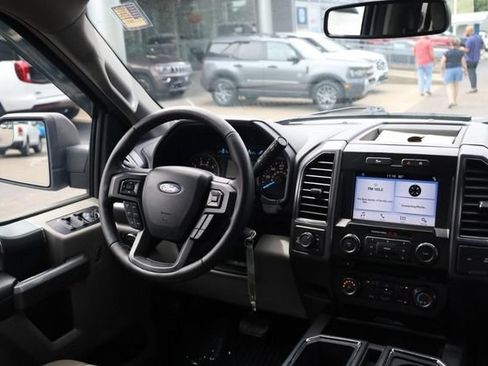 Used 2017 Ford F150 XLT w/ Equipment Group 302A Luxury AWD/4WD image 20