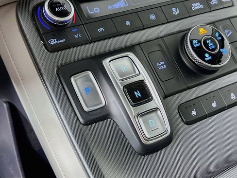 Used 2024 Hyundai Palisade Limited AWD/4WD image 16