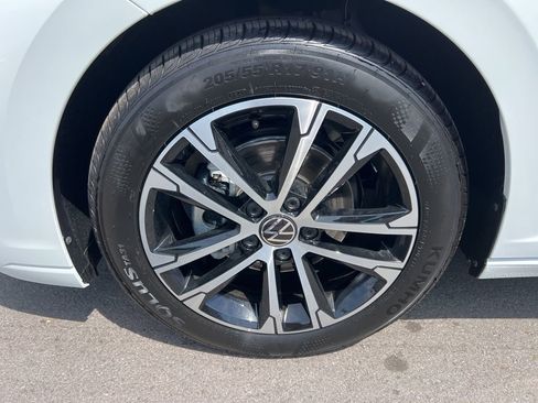 New 2026 Volkswagen Jetta Sport FWD image 7