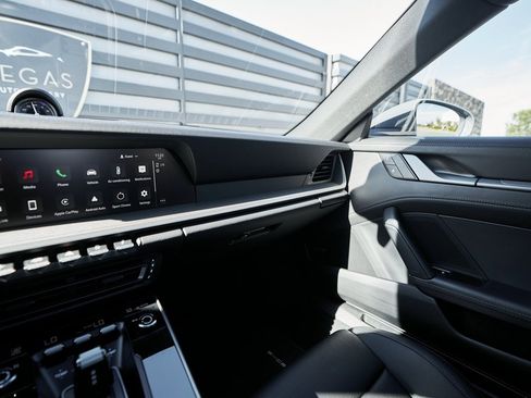 Used 2024 Porsche 911 Carrera S w/ Sport Package image 69