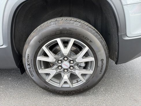 Used 2023 GMC Acadia SLE AWD/4WD image 20