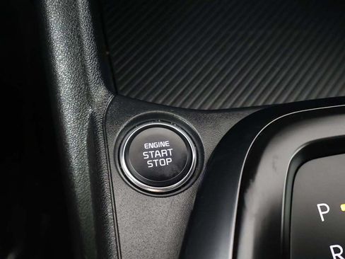 Used 2025 Kia K4 FWD image 33