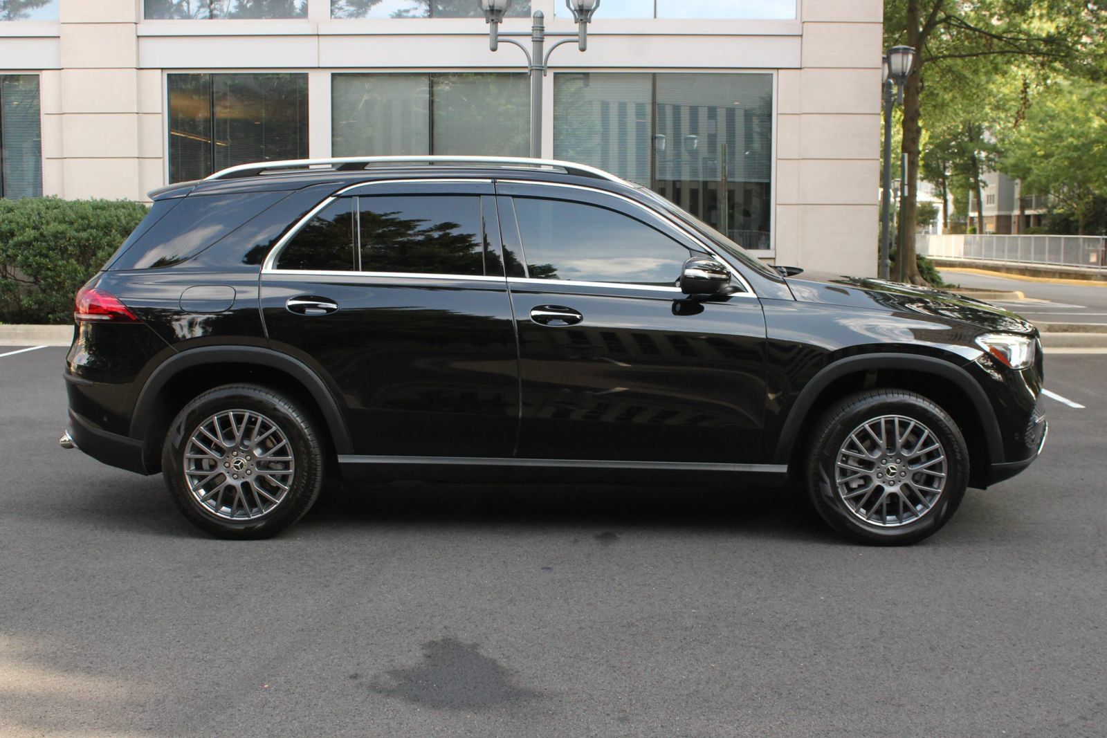 Used 2022 Mercedes-Benz GLE 350 image 6