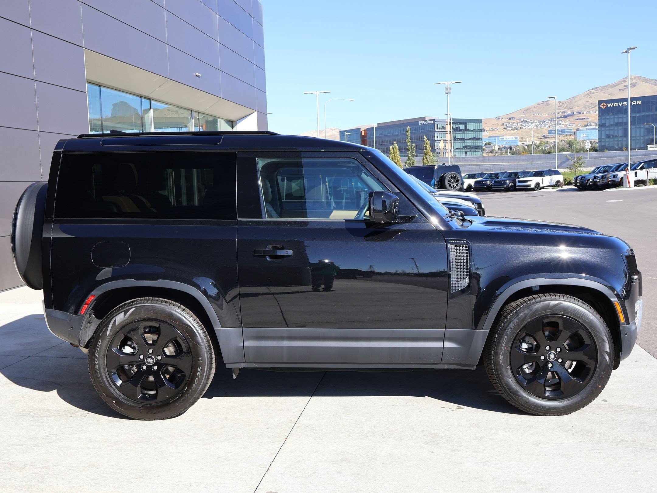 Used 2025 Land Rover Defender 90 S AWD/4WD image 5