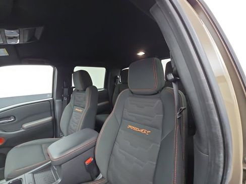 Used 2022 Nissan Frontier PRO-4X image 45